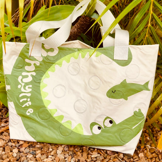 Carry-All Beach Bag Large – Sustainable Tote Made from Upcycled Pool Inflatables