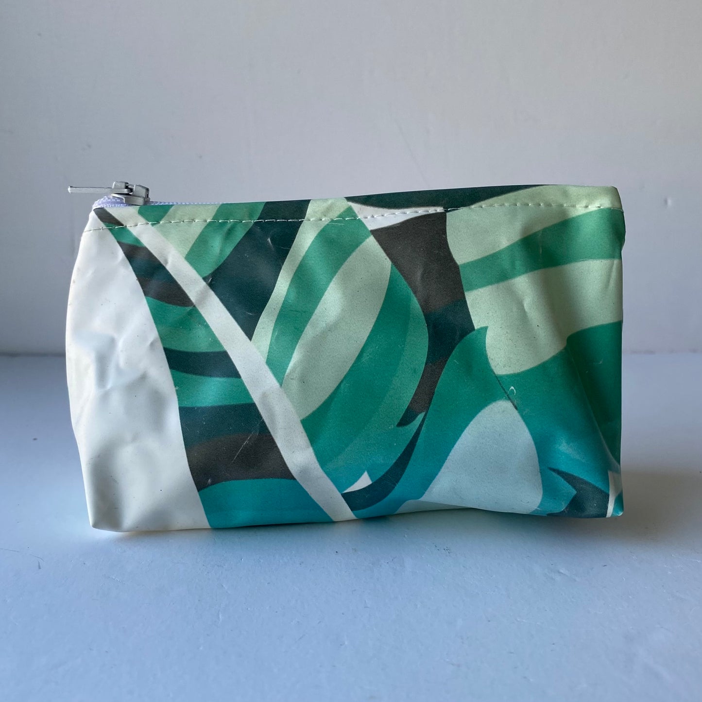 Mini Cosmetics or Coin Purse – Sustainable Earring or Cosmetics Purse Made from Upcycled Pool Inflatables