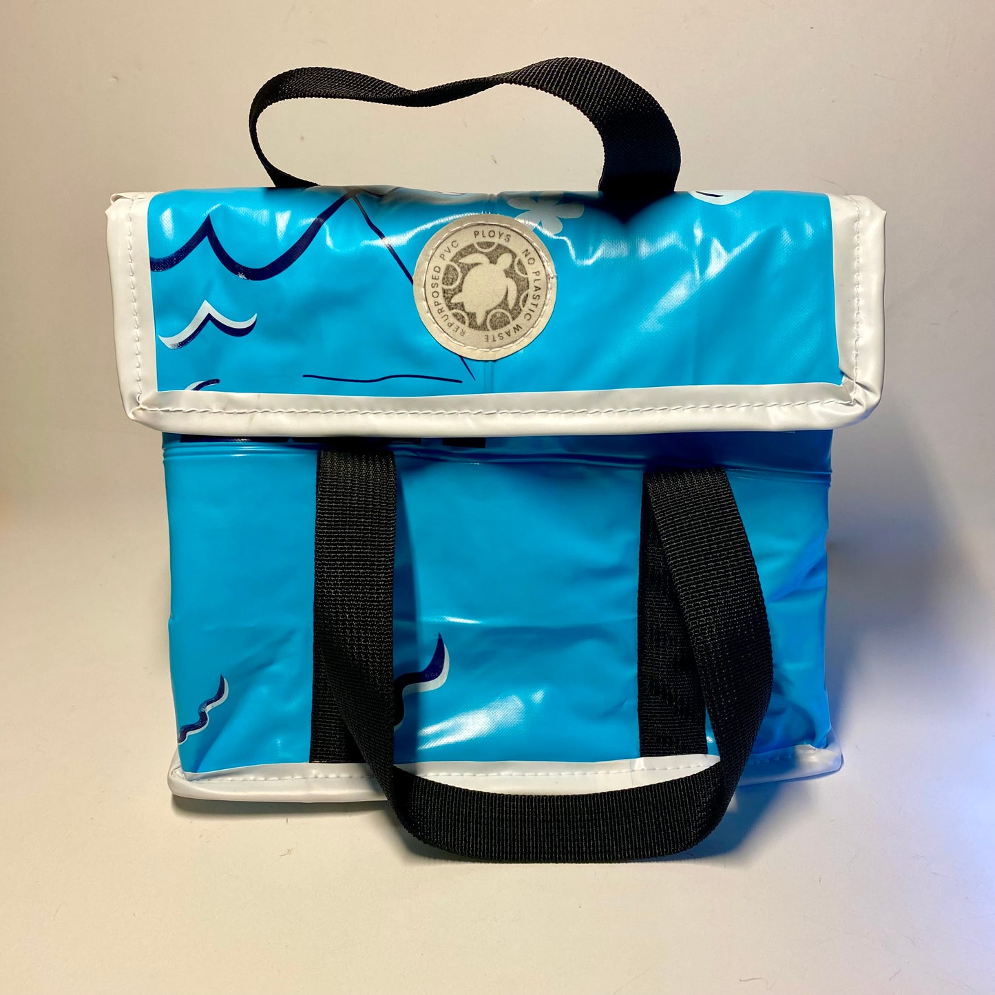 Lunch Bags insulated – Eco-Friendly Lunch Bag Made from Upcycled Pool Inflatables and Ice Blankets