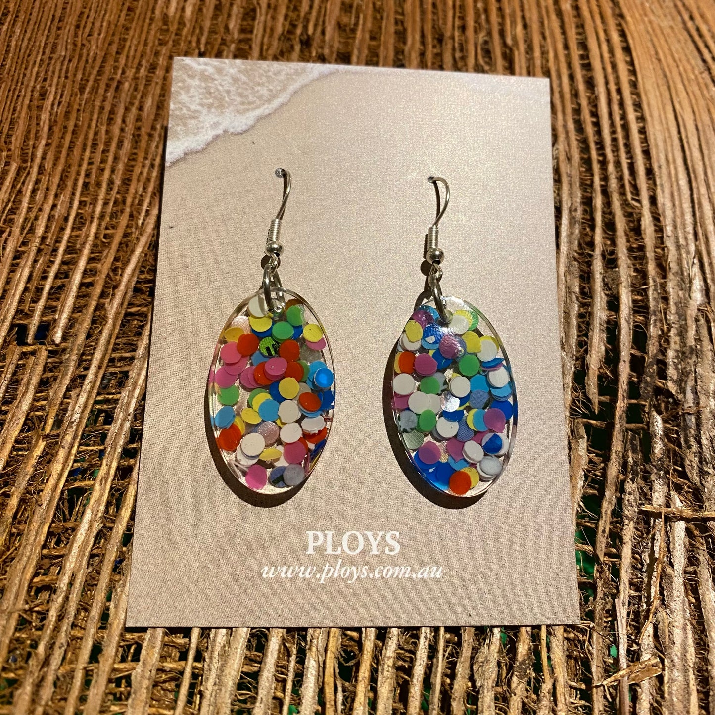 Earrings from micro plastics