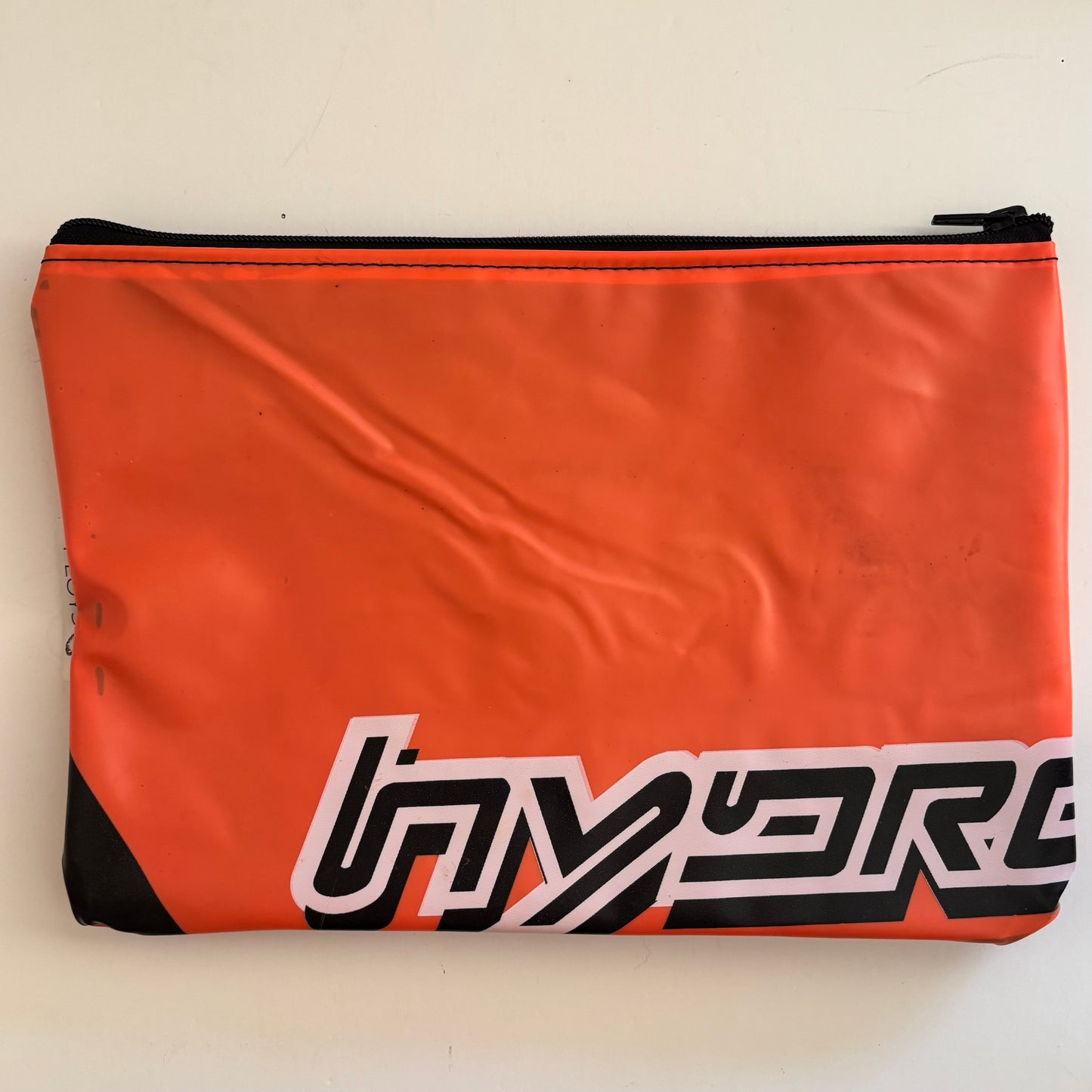 Wet Bag Medium – Eco-Friendly Purse Made from Upcycled Pool Inflatables | Unique Wet Bag