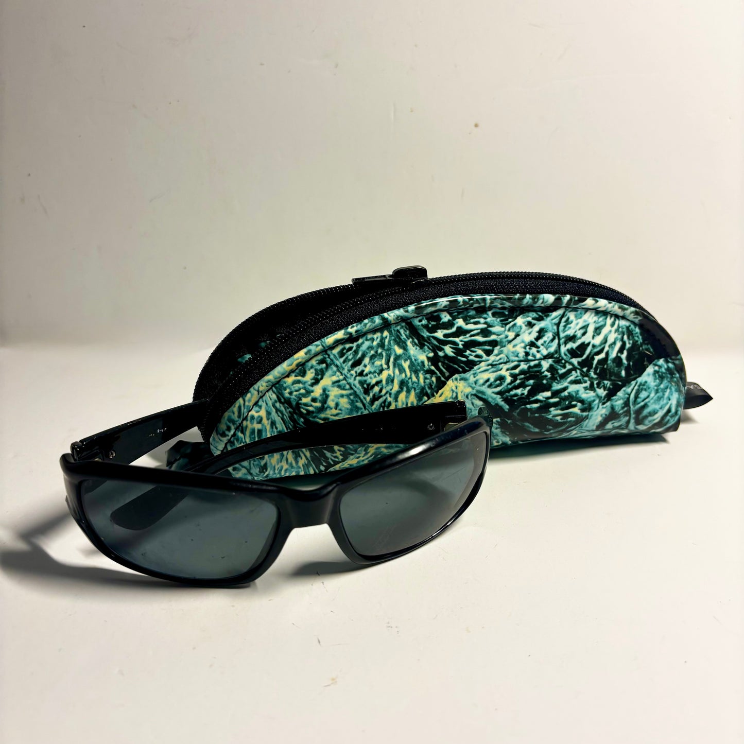 Sustainable Soft Glasses Case – Eco-Friendly Eyewear Case Made from Upcycled Pool Inflatables