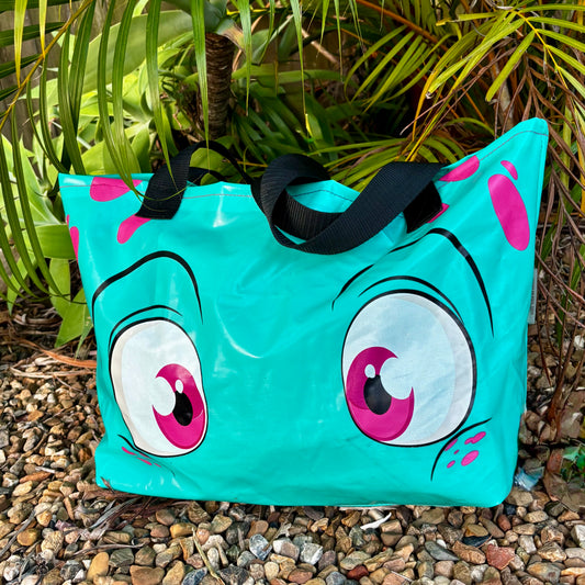 Carry-All Beach Bag Large – Sustainable Tote Made from Upcycled Pool Inflatables