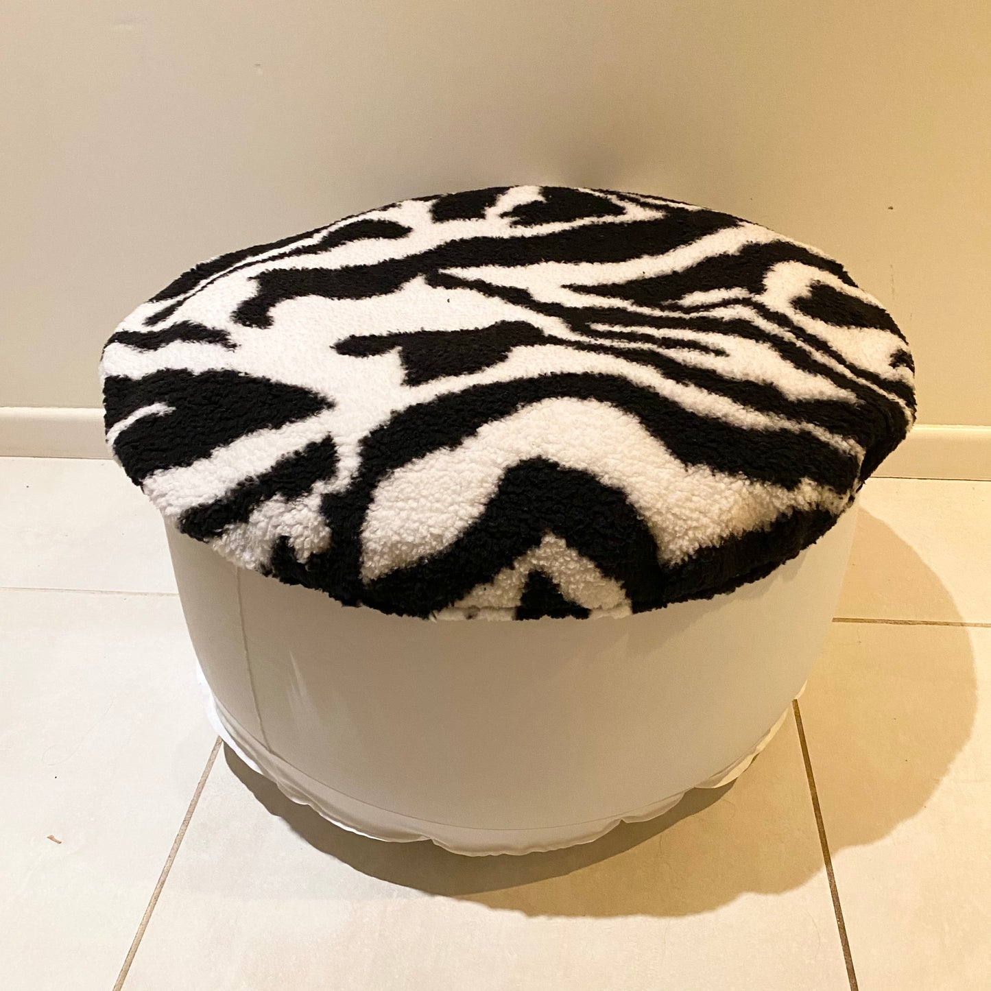 Pouffe or Ottoman - ex pool Inflatable