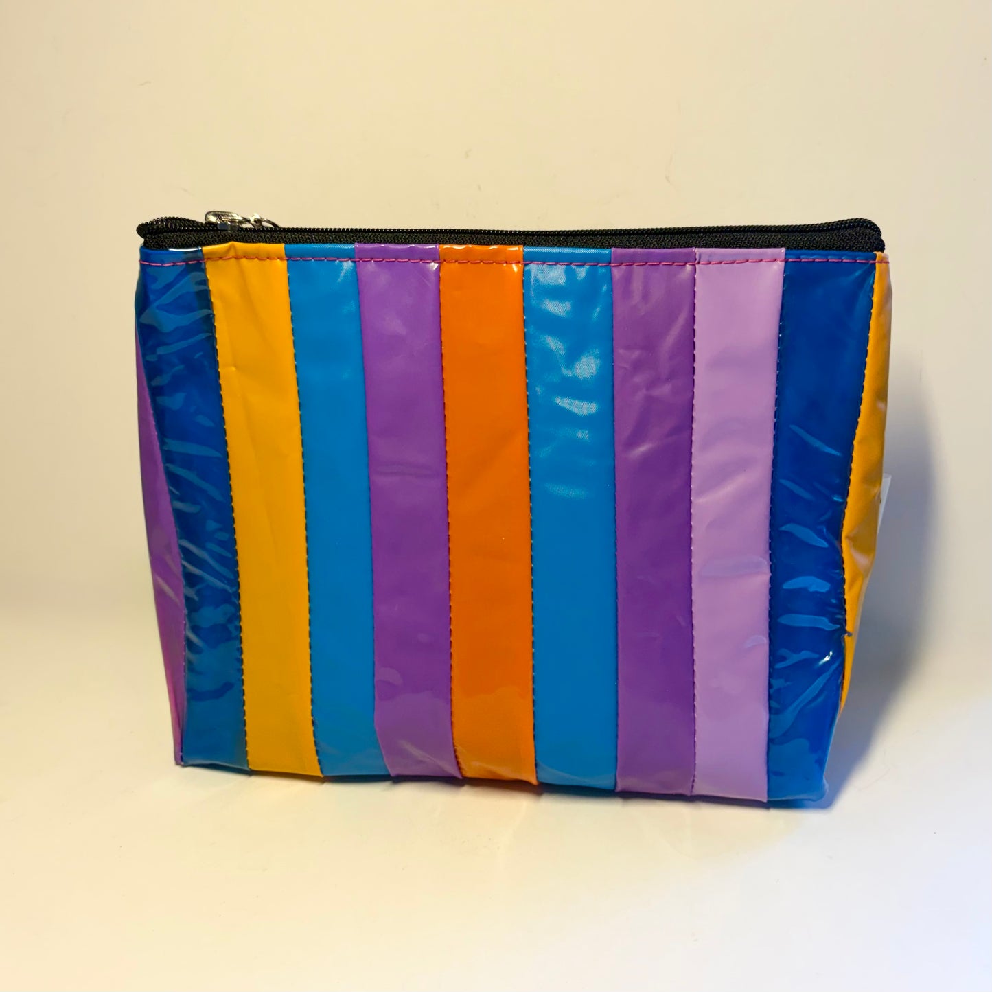 Eco-Friendly Cosmetics Purse – Sustainable Toiletry Bag Made from Upcycled Pool Inflatables | Waterproof Travel Pouch