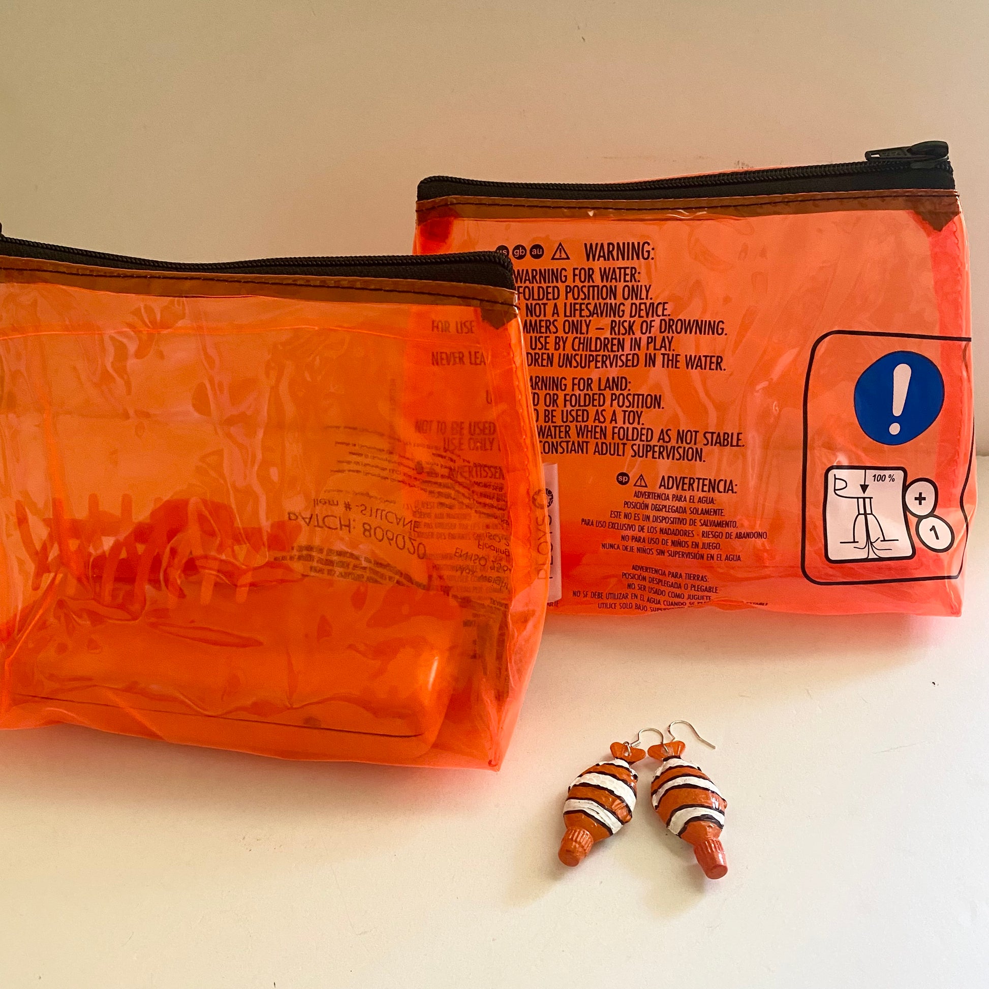 Waterproof vegan Toiletry bag, sustainably made from upcycled plastics, the best eco bag for travel and cosmetics 