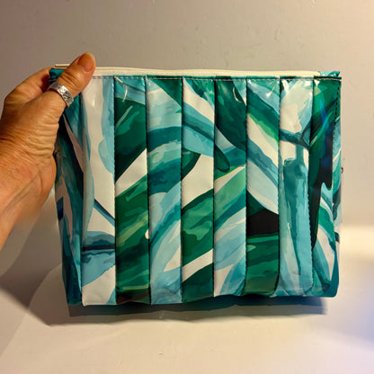 Eco-Friendly Cosmetics Purse – Sustainable Toiletry Bag Made from Upcycled Pool Inflatables | Waterproof Travel Pouch