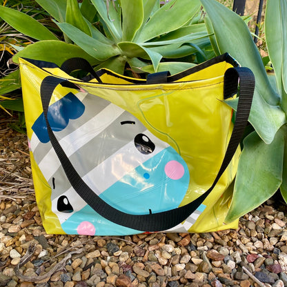 Carry-All Beach Bag Large – Sustainable Tote Made from Upcycled Pool Inflatables