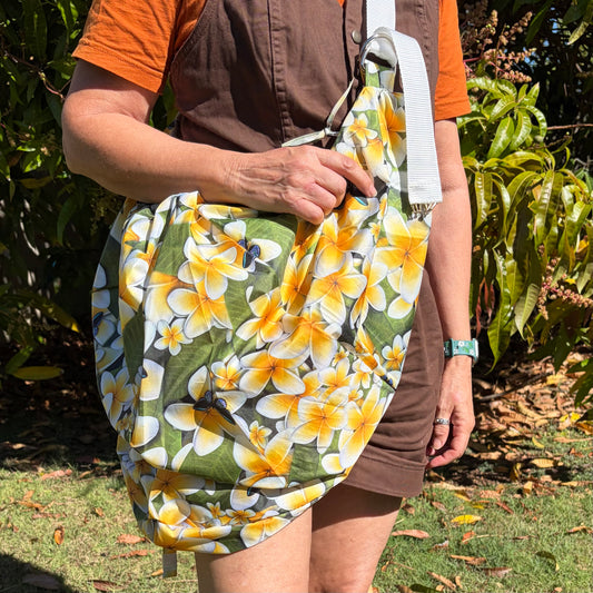 Boho and Tasuki Bags – Handmade from Upcycled Flags, Parachutes and Umbrella Fabric | Sustainable Fashion