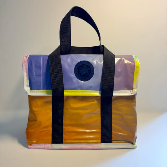 Lunch Bags insulated – Eco-Friendly Lunch Bag Made from Upcycled Pool Inflatables and Ice Blankets