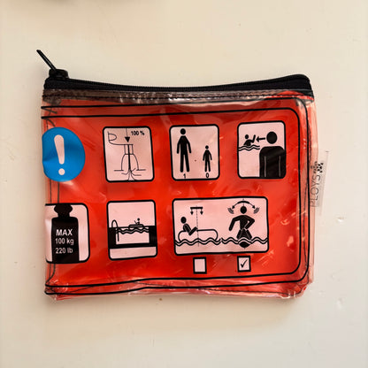 Wet Bag Small – Zippered Pouch from Upcycled Pool Inflatables