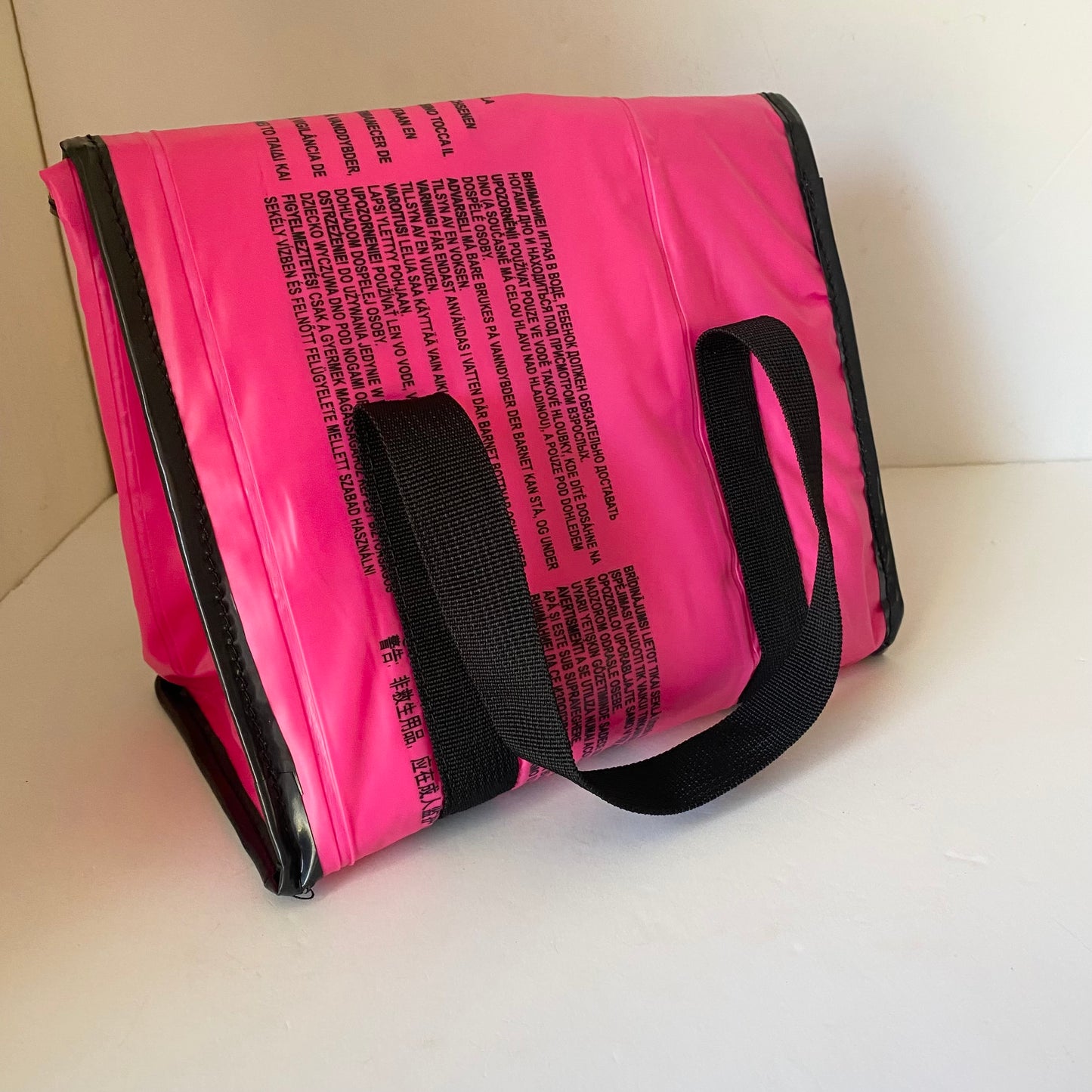 Lunch Bags insulated - ex inflatables - variety of colours