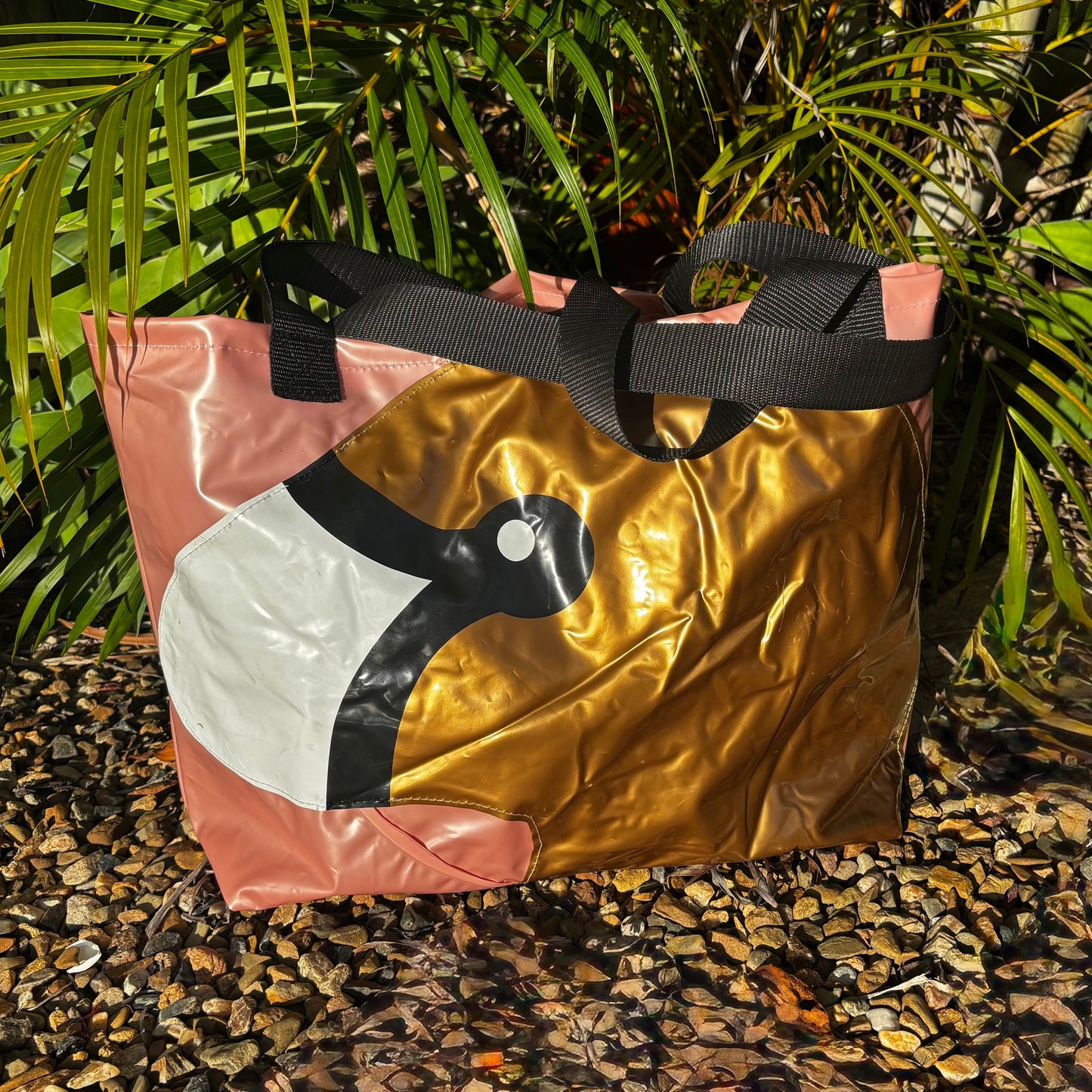 Carry-All Beach Bag Large – Sustainable Tote Made from Upcycled Pool Inflatables