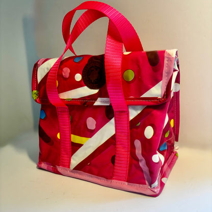 Lunch Bags insulated – Eco-Friendly Lunch Bag Made from Upcycled Pool Inflatables and Ice Blankets