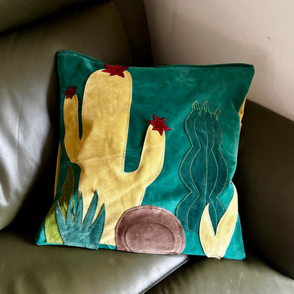 Sustainable Cushion Covers – Handmade from Upcycled Air Mattresses | Eco-Friendly Home Decor