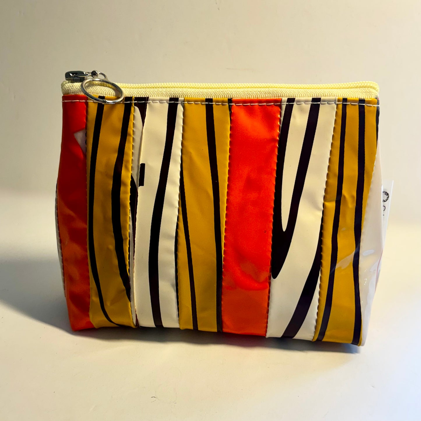 Eco-Friendly Cosmetics Purse – Sustainable Toiletry Bag Made from Upcycled Pool Inflatables | Waterproof Travel Pouch