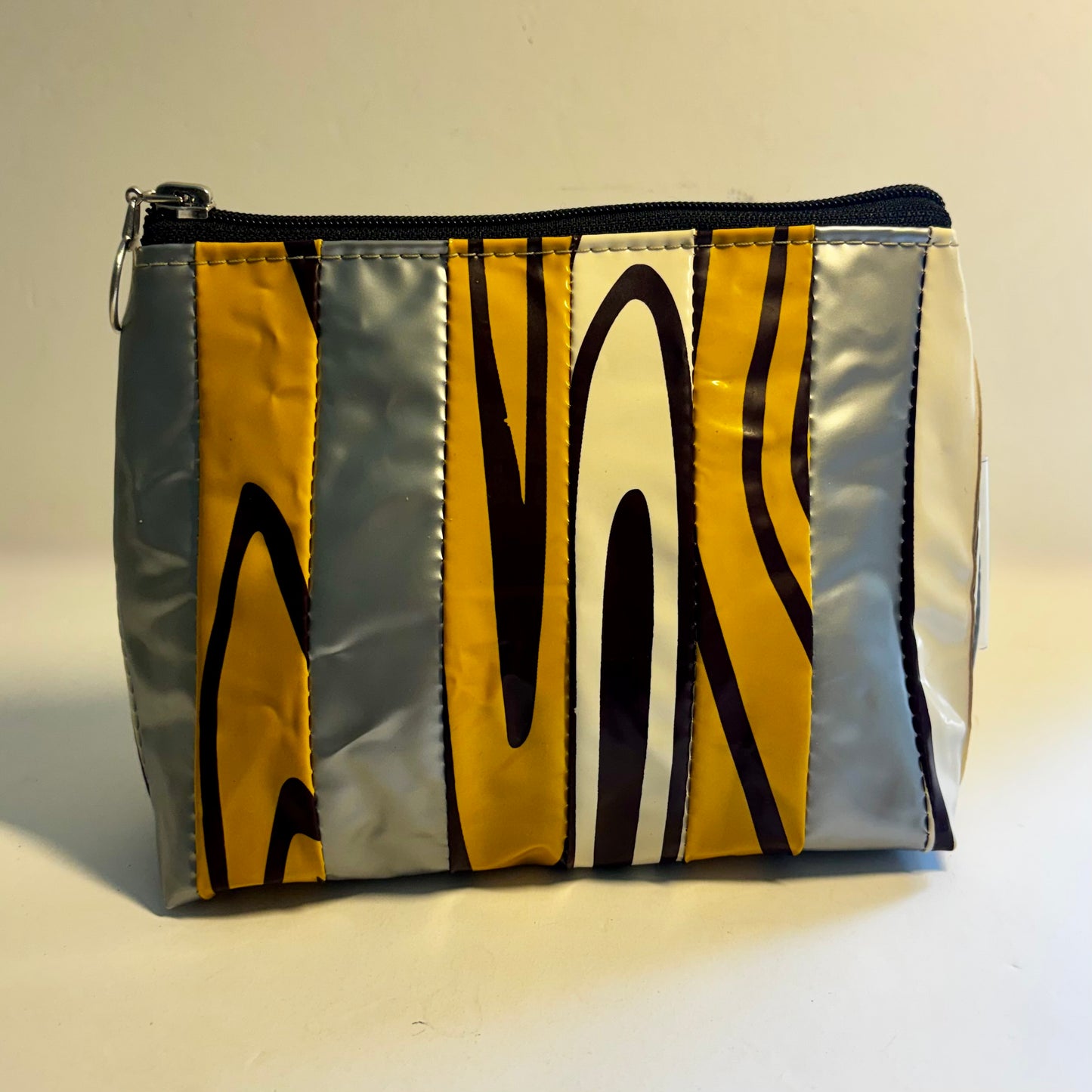 Eco-Friendly Cosmetics Purse – Sustainable Toiletry Bag Made from Upcycled Pool Inflatables | Waterproof Travel Pouch