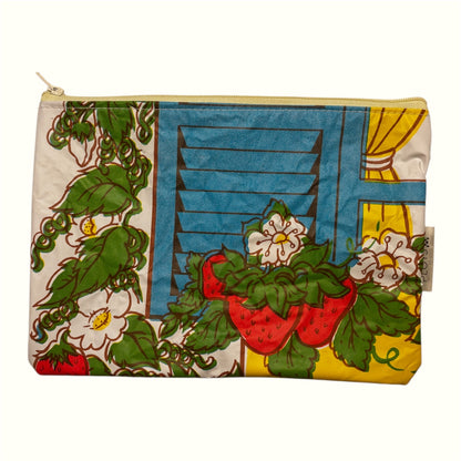 Wet Bag Medium – Eco-Friendly Purse Made from Upcycled Pool Inflatables | Unique Wet Bag