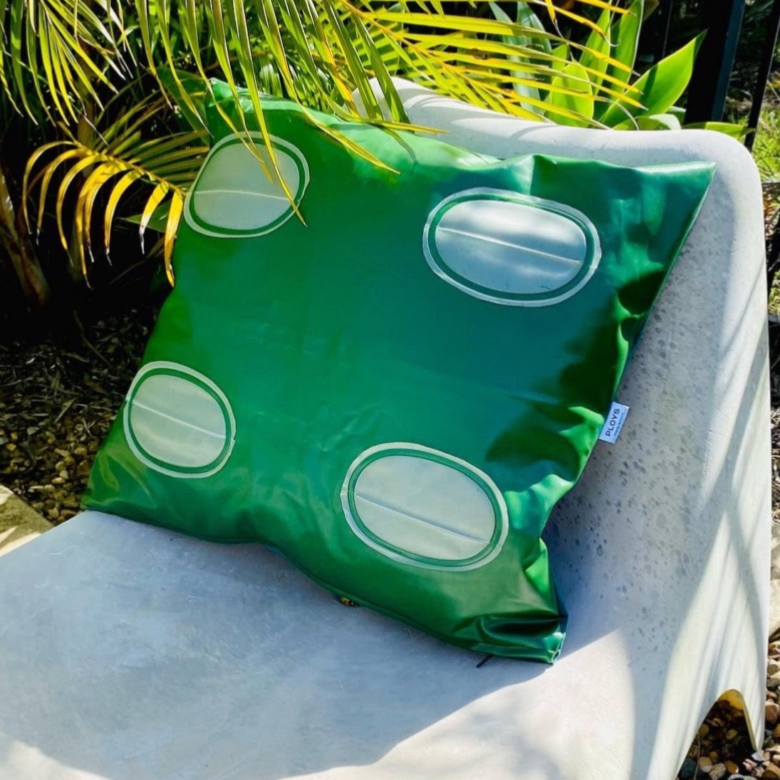 Cushion made from recycled air mattress, leather-look industrial style weatherproof cushion covers